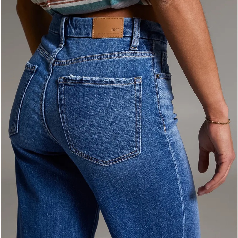 Classic Blue Women's Jeans - Picture 3 of 5